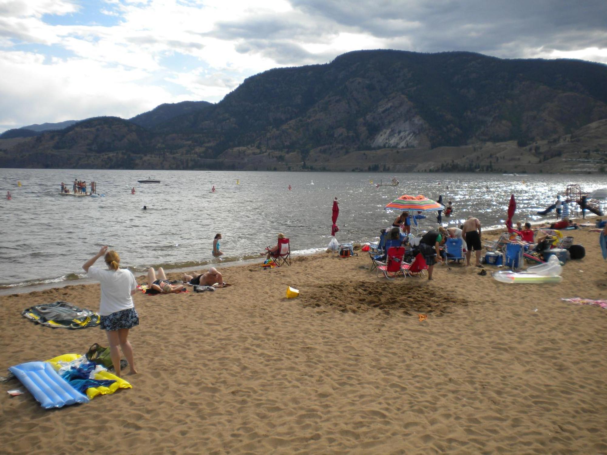 Holiday House Motel Penticton Eksteriør bilde