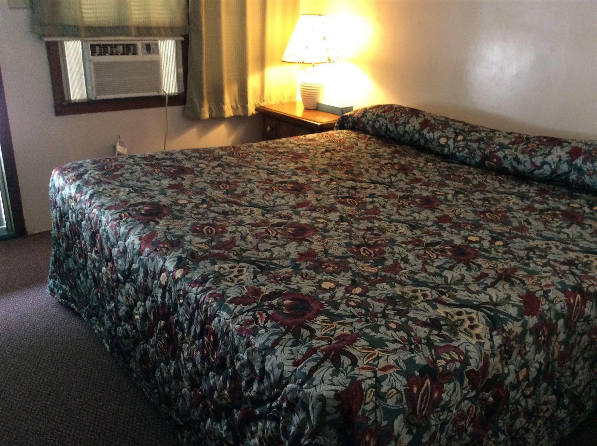 Holiday House Motel Penticton Eksteriør bilde